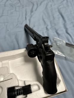 Dan Wesson 8