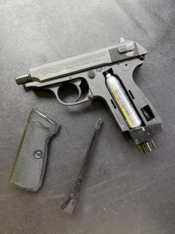 Пневматический Umarex Walther PPK/S