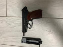 продаю пневматический пистолет макарова с blowback-ом