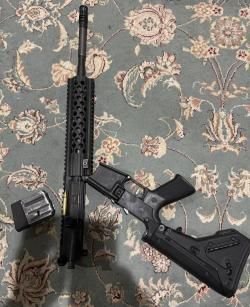 Zbroyar Z-15. 223 Rem.