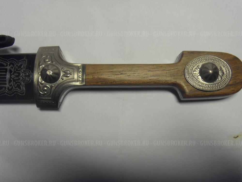 Ножи охотничьи.